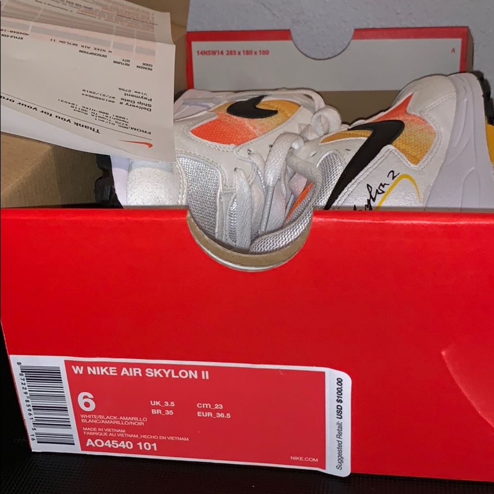 Nike air skylon